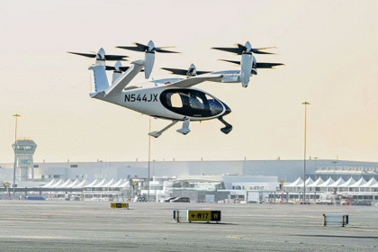 دبئی: ایئر ٹیکسی کی کامیاب آزمائشی پرواز، عوامی سروس 2026 میں شروع ہوگی