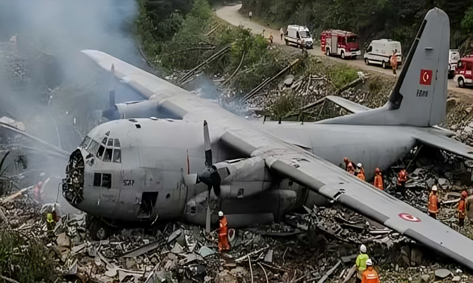 ترکیہ کی فضائیہ کا سی 130 طیارہ آذر بائیجان اور جارجیا کی سرحد کے قریب گر کر تباہ ، 20 اہلکار جاں بحق