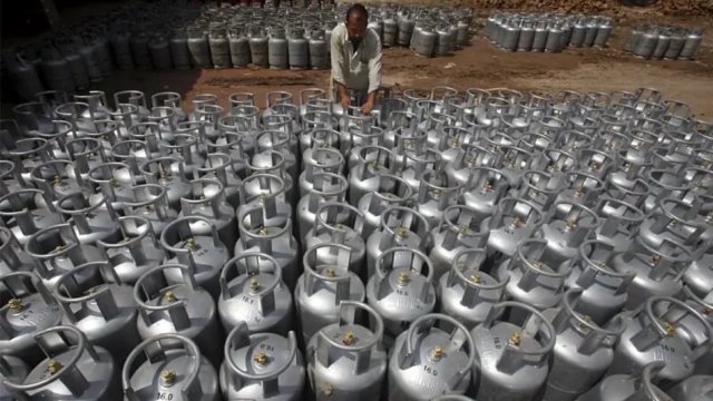LPG hoarding Pakistan